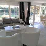 Vogelsang Vo, Schwimmbad, Sauna * Sierksdorf